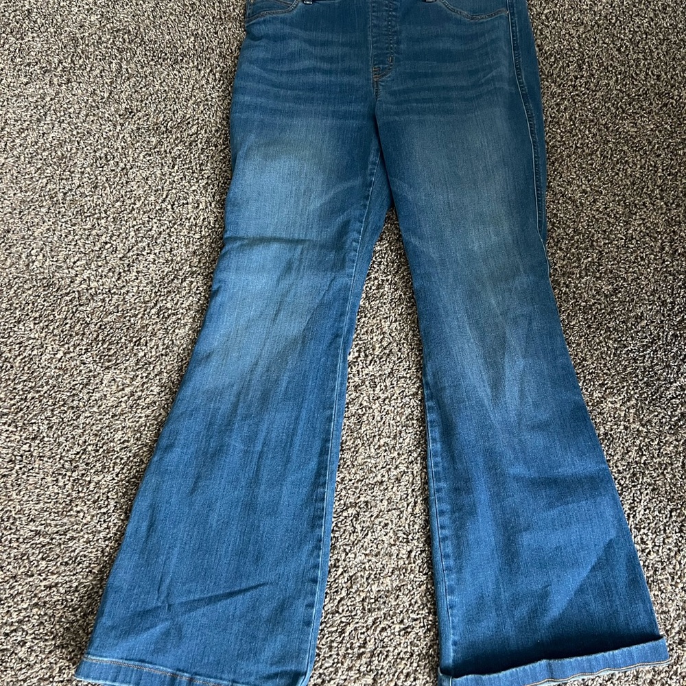 Spanx Flare Leg Jean. In EUC